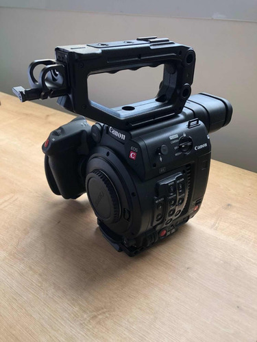 Canon C200 Cinema Bundle (case+2 Lentes+ssd 1tb P/ Raw)