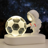 Decoración De Luz Nocturna Con Bola De Cristal De Astronauta Estructura Football Pantalla Natural Light