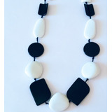 Collar Artesanal Realizado En Negro Y Blanco