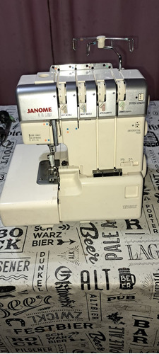 Maquina Janome Semi Industrial, Modelo 1210 Dx Con Poco Uso.
