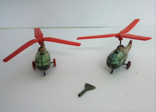 Estrela 2 Helicópteros De Lata A Corda - Usado