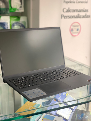 Portátil Dell Inspiron 3515