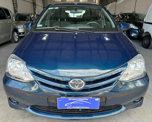 Toyota Etios 1.5 Xs 5 Puertas Les Automotores