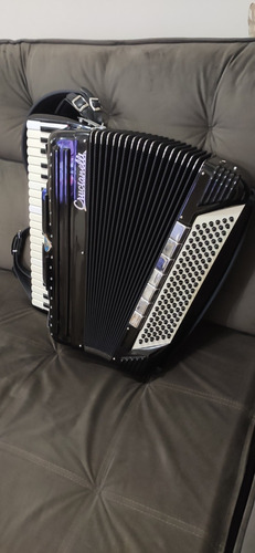 Acordeon Crucianelli 120 Baixos Em 4/5 De Voz Impecável 