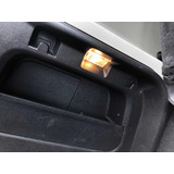 Luz Interna Porta Malas Tracker Ltz 2014/15