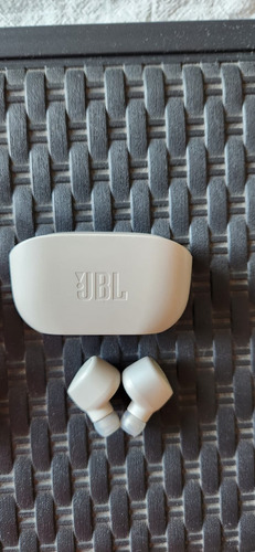 Auriculares In Ear Inalambricos Jbl Wave 100tws Ivory