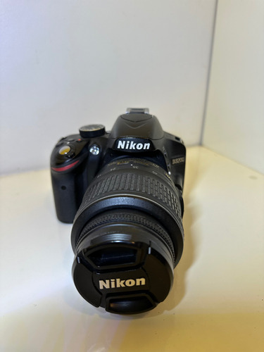  Nikon D3200 + Kit Lente 18-55mm + Lente 55-200mm + Bolso