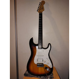 Guitarra Eléctrica Squier Bullet Fender Stratocaster 