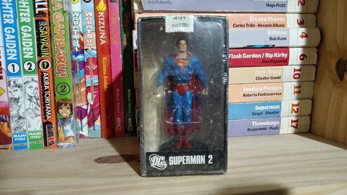 Figura Superman Plomo (aguilar) Cerrada