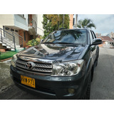 Toyota Fortune 4x4  2012 