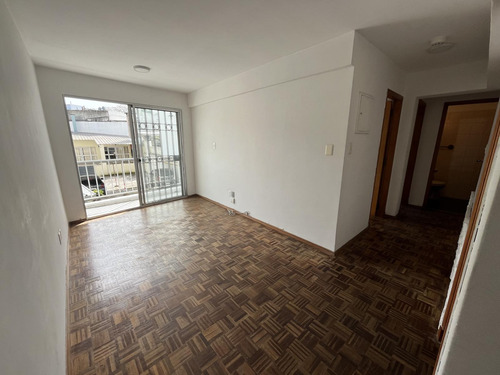 Apartamento En Venta 2 Dormitorios Rambla De Malvín - Imagen 2