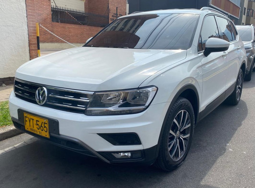 Volkswagen Tiguan Allspace Comfortline 2.0 Tsi Emotion 7 Psj