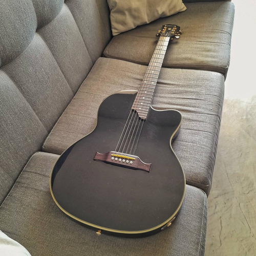 Guitarra EpiPhone Sst Studio Electroacústica 