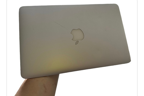 Macbook Air A1465 Apple Laptop Intel Core I5 2014