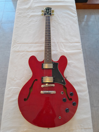 Guitarra Cort 335 Source Viking Cherry Con Amplificdor