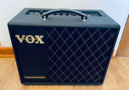 Amplificador Vox Vt20x Valvular Para Guitarra De 20w