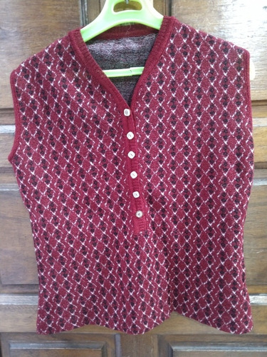 Remera Bordo Rombos Pequeños Retro Vintage