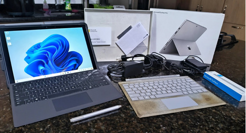 Microsoft Surface Pro 6 - 12,3' Core I5, Dos Teclados, Lapiz