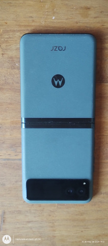 Celular Usado,razr 40 Motorola .