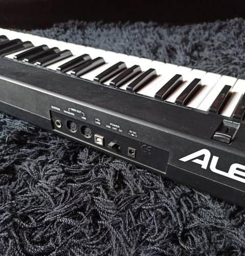 Teclado Midi Alesis A61