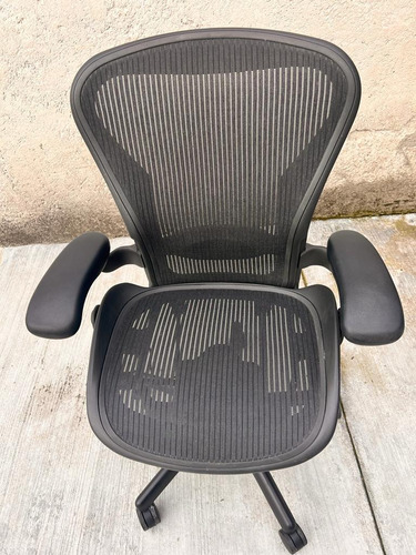 Silla De Escritorio Herman Miller Aeron Ergonómica Carbon