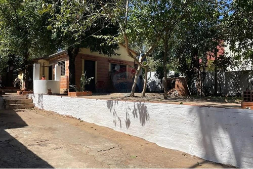 Espaciosa Casa En Lambaré: ¡inversión Perfecta!