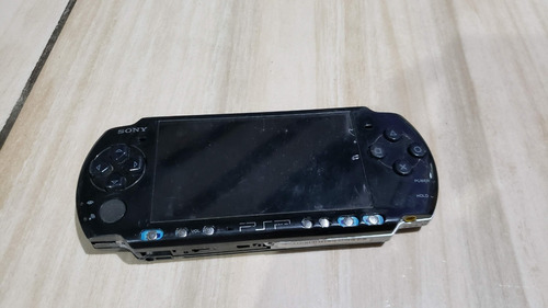 Psp Slim Só O Aparelho Sem Nada Não Liga!!! J8