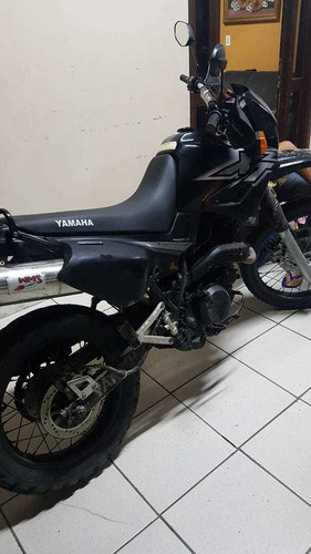 YAMANHA  XT 600