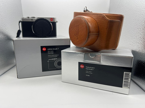  Leica D-lux 7 Compacta Color  Plateado