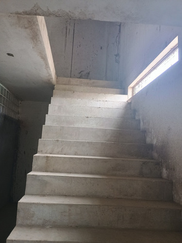 Departamentos En Venta 3ro Y 4to Piso Ubicados En Villa Marí - Imagen 3