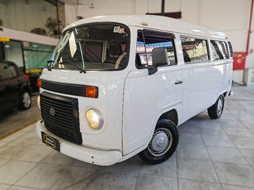 VOLKSWAGEN KOMBI 1.4 MI STD ESCOLAR 8V