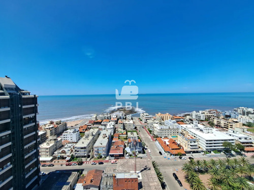 Exclusivo Apartamento De 2 Dormitorios Con Espectacular Vista Panorámica Al Mar - Torre Libertador. - Ref : Pbi14130
