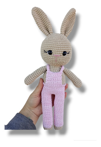 Amigurumi Conejo Con Jardinero. Muñeco De Apego Crochet