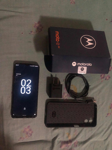 Celular Motorola E22i 32gb Caja Y Cargador Original +funda