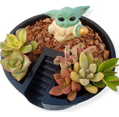 Mini Jardín Escalera Baby Yoda 