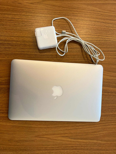 Macbook Air A1465 2015, 256gb - Usado