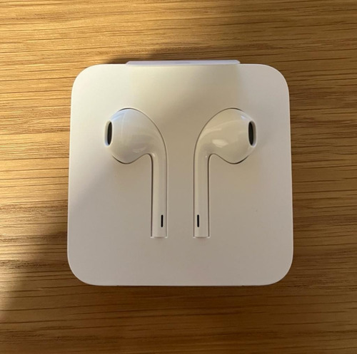 Apple Earpods Com Conector Lightning - Branco