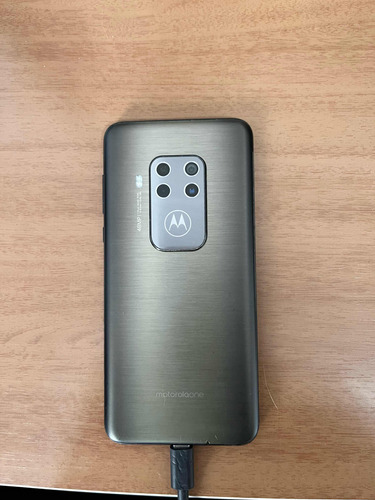 Celular Motorola Moto One Zoom 128gb Usado