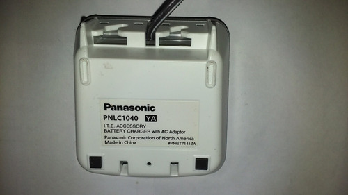 Cargador Panasonic Pnlc1040 C/adaptador Eléct.  P/kx-tgfa30