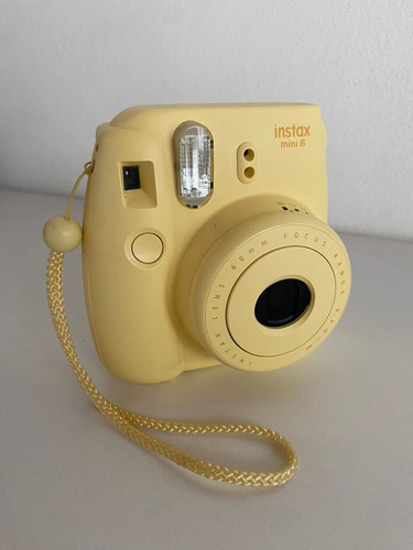 Camara Fujifilm Instax Mini 8 