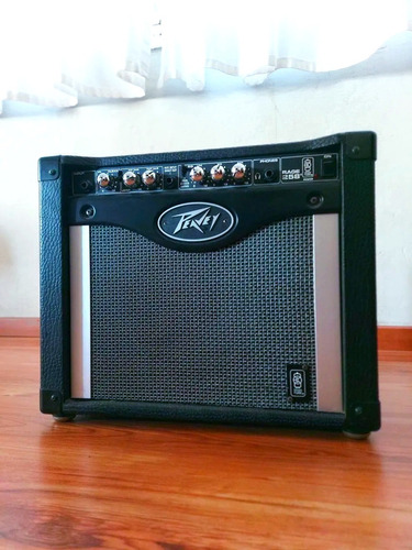 Peavey Rage 25w Guitarra N0 Cort Line6 Shure Ampeg Squier Sx