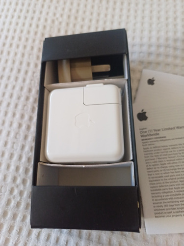 Apple Cargador Original iPad/iPhone Modelo  A  1102 C Caja