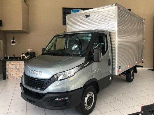 IVECO DAILY 35 150 0KM CHASSI BAÚ CARGA SECA