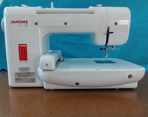 Maquina Bordar, Janome, Modelo Memoy Craft 200 E