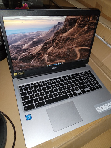 Laptop Nueva Acer 4 Ram Y 64gb Gratis Sus Accesorios Touch