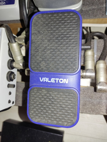 Pedal Volumen/wah Valeton