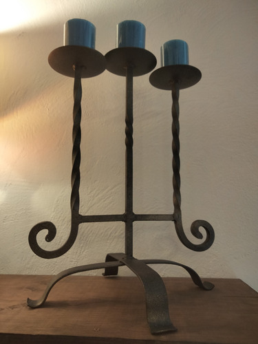 Candelabro Para Mesa 3 Brazos En Herrería Forjada. Nart