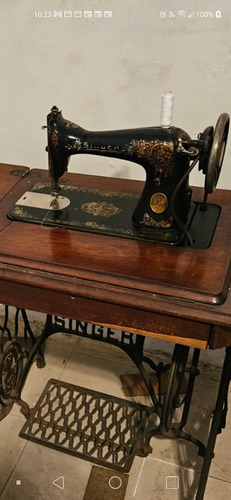 Maquina De Coser Singer A Pedal Antigua