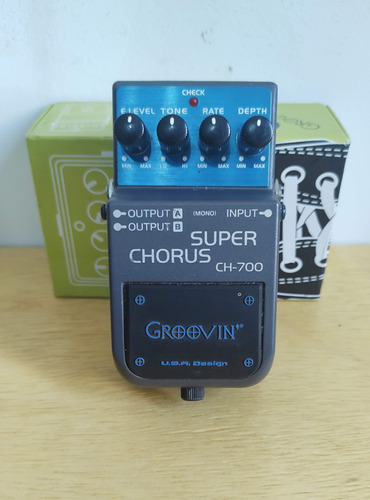 Pedal Groovin Super Chorus Ch700 Tipo Boss Ch1