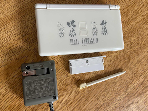 Nintendo Ds Lite Edicao Final Fantasy 3 Original Nintendo